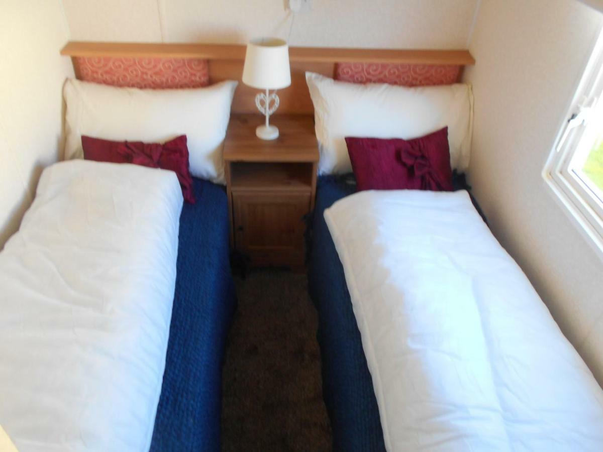 Вилла Six Berth Caravan The Wolds Ingoldmells Скегнесс Экстерьер фото