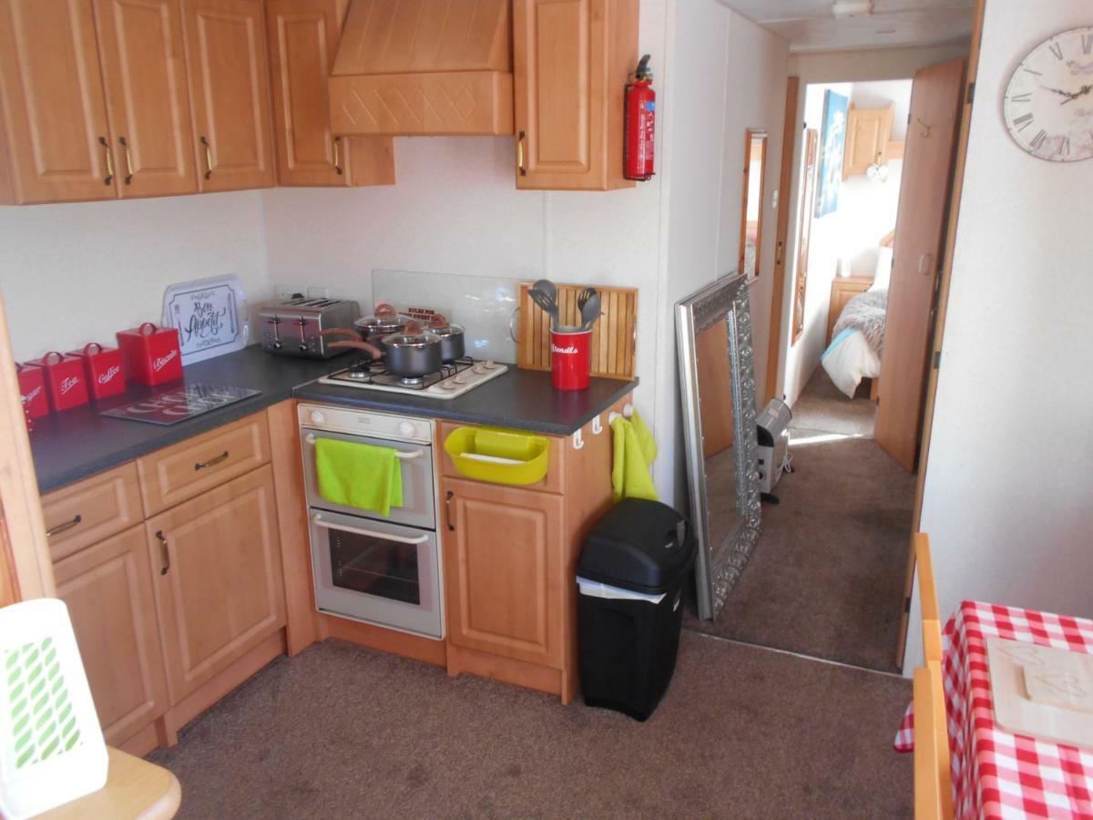 Вилла Six Berth Caravan The Wolds Ingoldmells Скегнесс Экстерьер фото